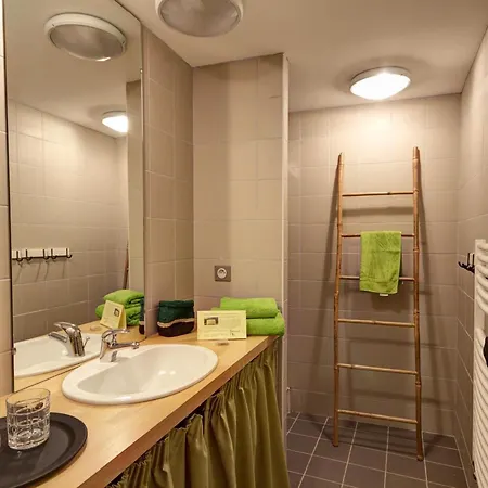 Historique Entre Lyon Et Saint-etienne Avec Wi-fi, Jardin, Equipements Bebe Et Proche Tennis - Fr-1-496-275 Дом отдыха *